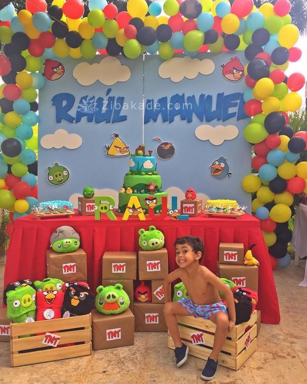 تم تولد پرندگان خشمگین - Angry Birds